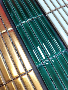 Jak kształt mozaiki wpływa na wnętrze – przewodnik po mozaikach Dunin | emozaiki.pl