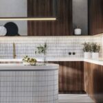 Mozaika między blatem a szafkami – jak wybrać idealną dekorację do kuchni